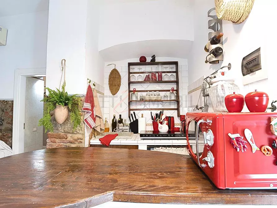 Immagine 16 di Appartamento in vendita  a Suvereto