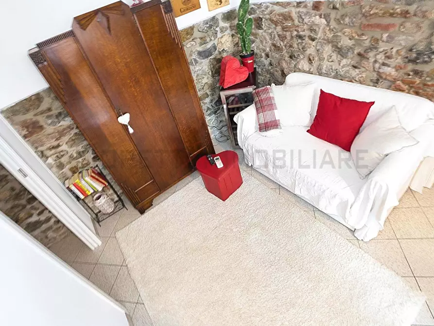 Immagine 8 di Appartamento in vendita  a Suvereto