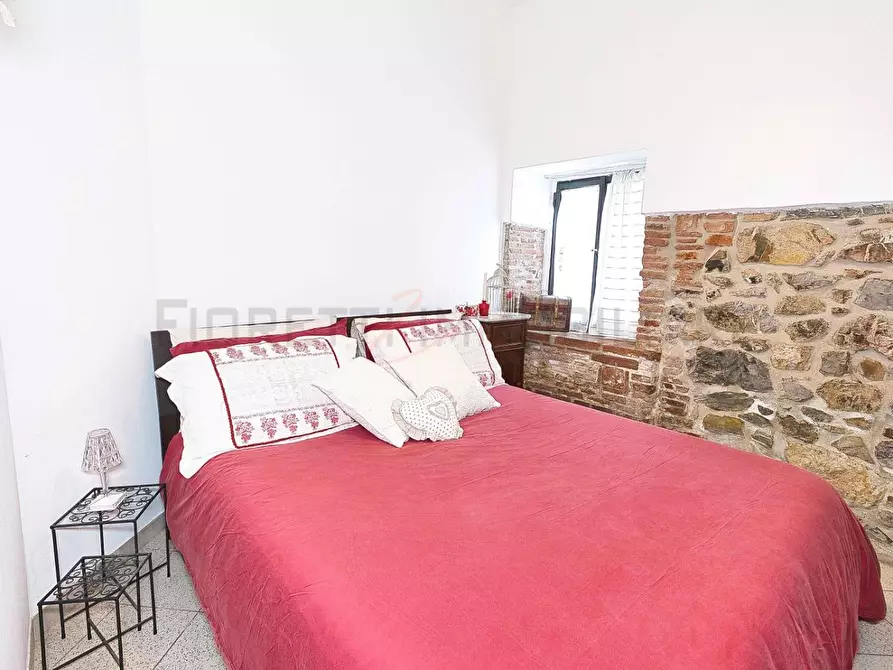 Immagine 30 di Appartamento in vendita  a Suvereto