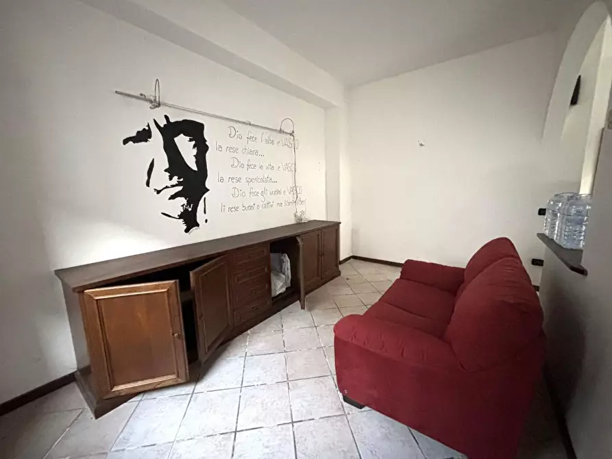 Immagine 4 di Appartamento in vendita  a Cascina