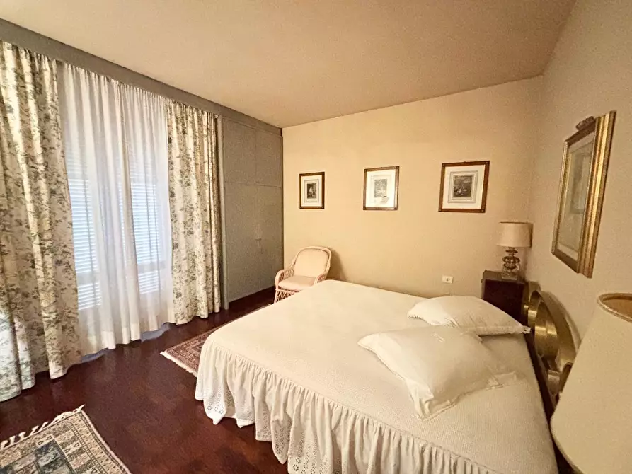 Immagine 15 di Villa in vendita  a San Miniato