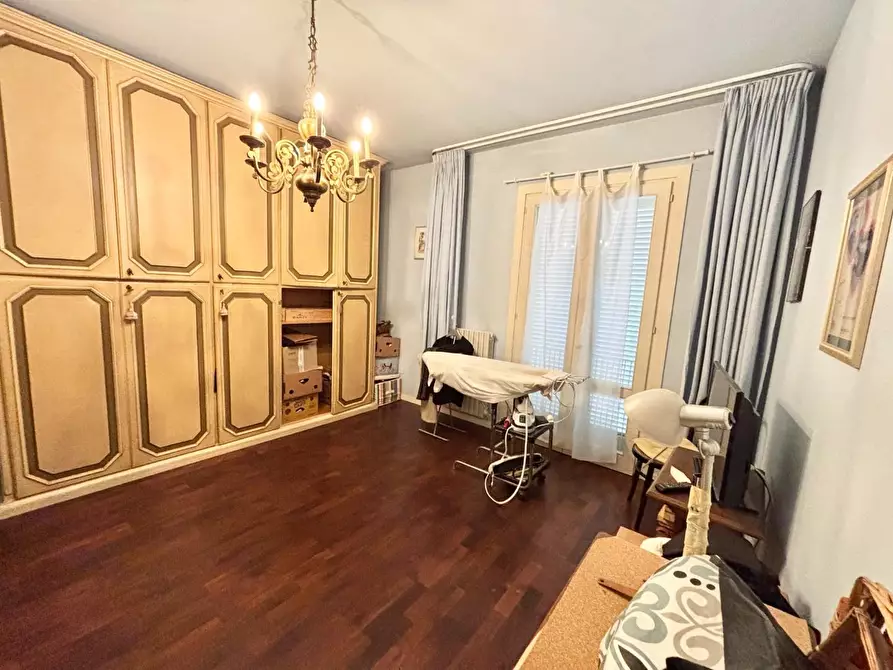 Immagine 21 di Villa in vendita  a San Miniato