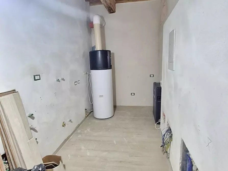 Immagine 10 di Appartamento in vendita  a Pisa