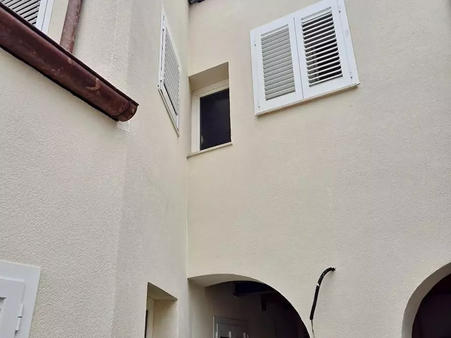 Immagine 2 di Appartamento in vendita  a Pisa