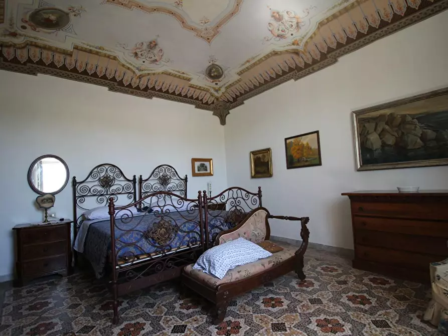 Immagine 12 di Casa colonica in vendita  a Pisa