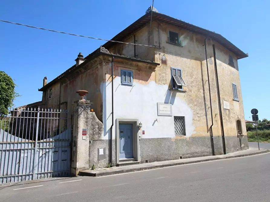 Immagine 31 di Casa colonica in vendita  a Pisa