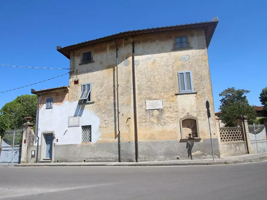Immagine 32 di Casa colonica in vendita  a Pisa
