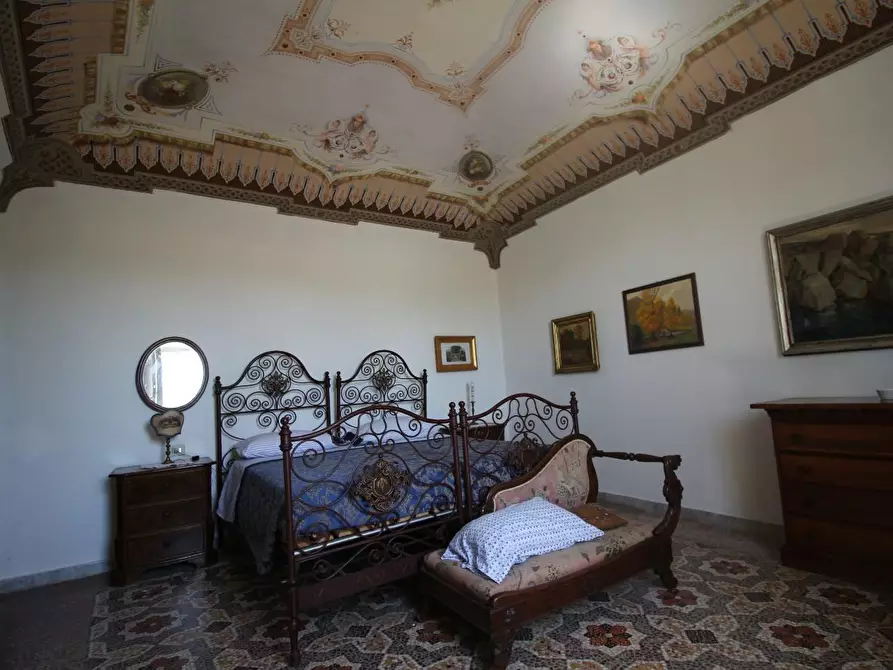 Immagine 10 di Casa colonica in vendita  a Pisa