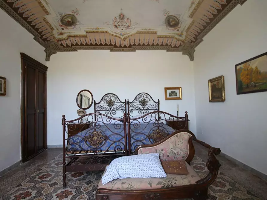 Immagine 13 di Casa colonica in vendita  a Pisa