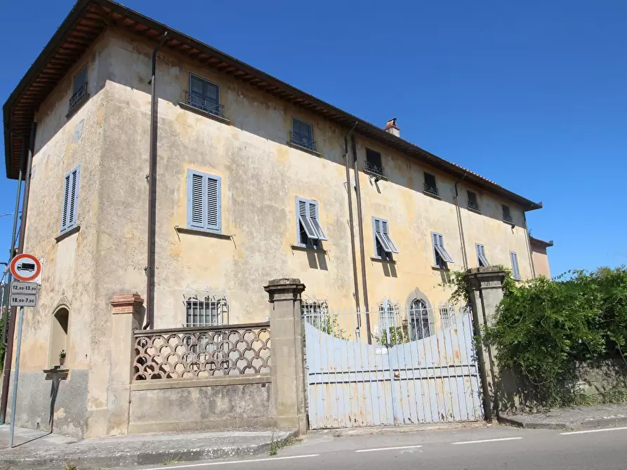 Immagine 30 di Casa colonica in vendita  a Pisa
