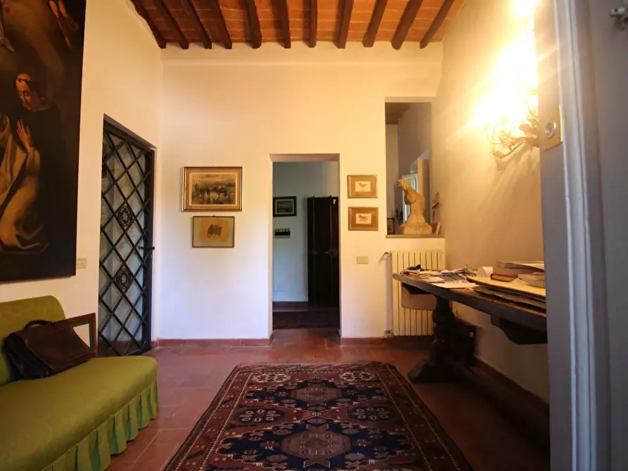 Immagine 4 di Casa colonica in vendita  a Pisa