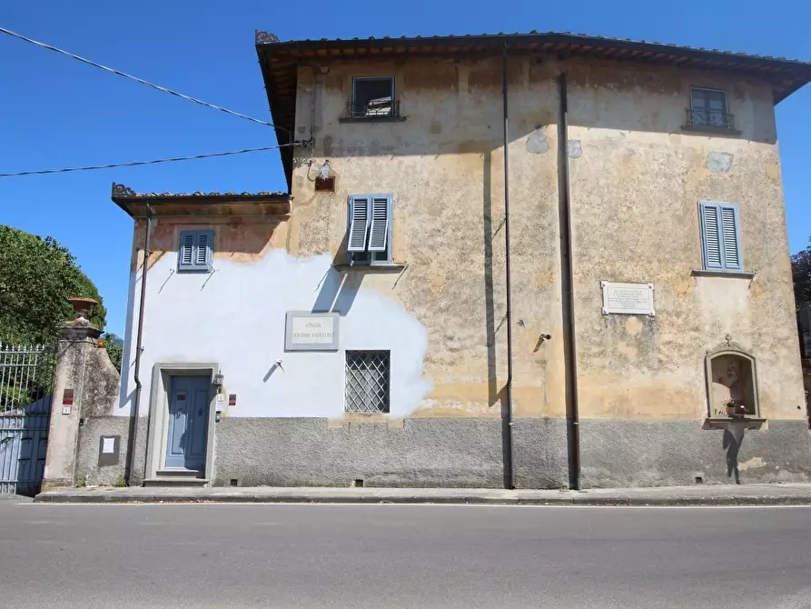Immagine 1 di Casa colonica in vendita  a Pisa