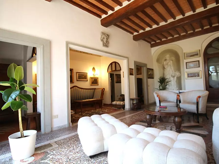 Immagine 16 di Casa colonica in vendita  a Pisa