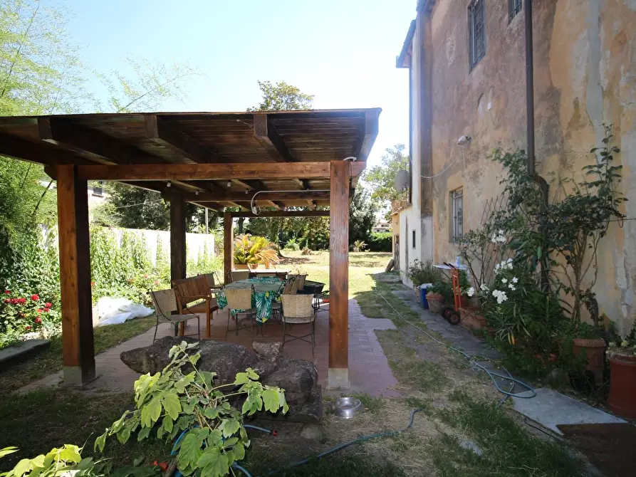 Immagine 28 di Casa colonica in vendita  a Pisa