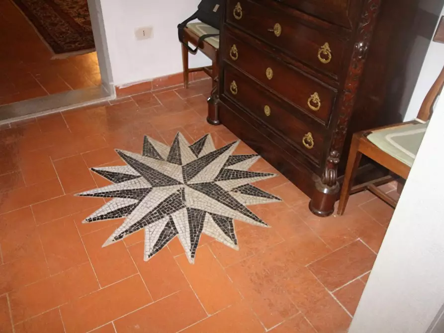 Immagine 35 di Casa colonica in vendita  a Pisa