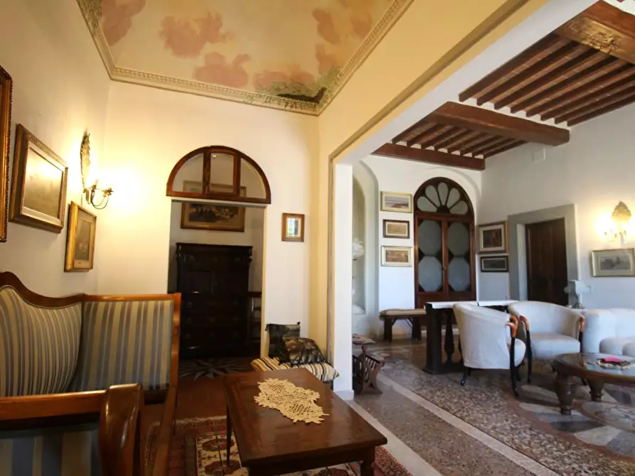 Immagine 17 di Casa colonica in vendita  a Pisa