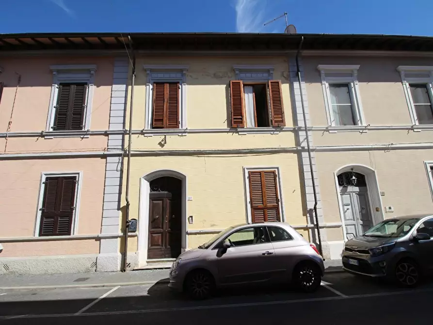 Immagine 2 di Villetta a schiera in vendita  a Pisa
