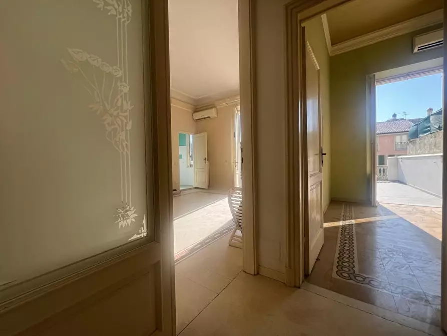 Immagine 2 di Appartamento in vendita  a Viareggio