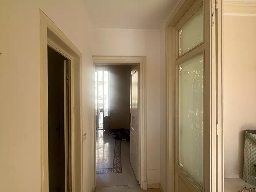 Immagine 6 di Appartamento in vendita  a Viareggio