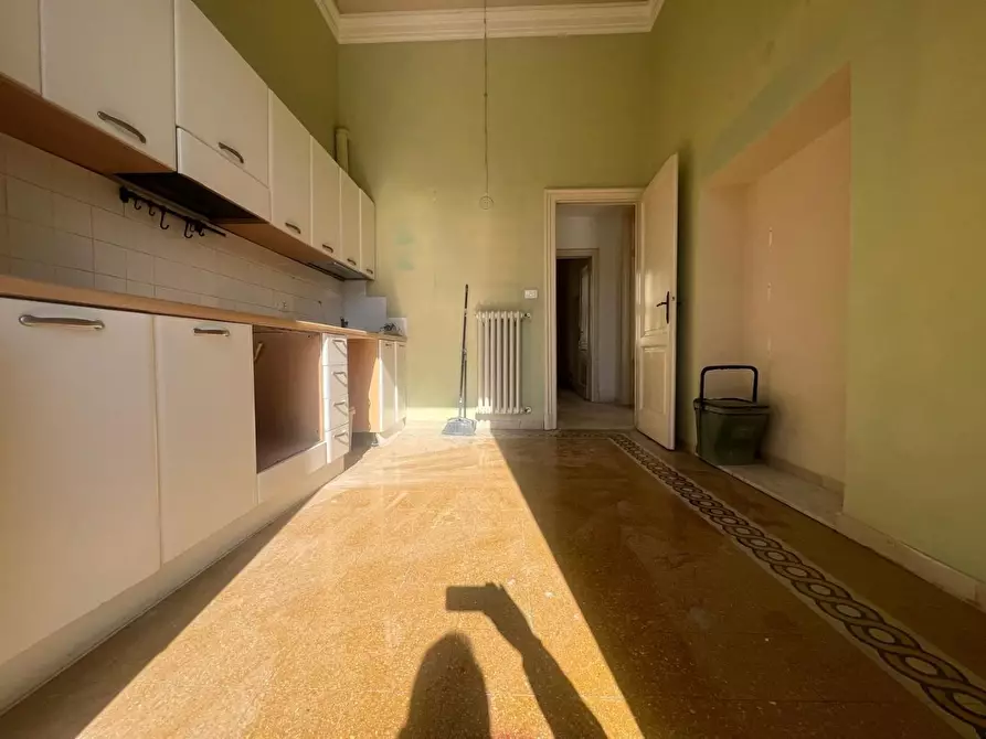 Immagine 8 di Appartamento in vendita  a Viareggio