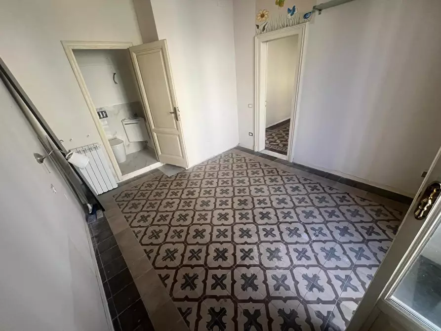 Immagine 19 di Appartamento in vendita  a Viareggio