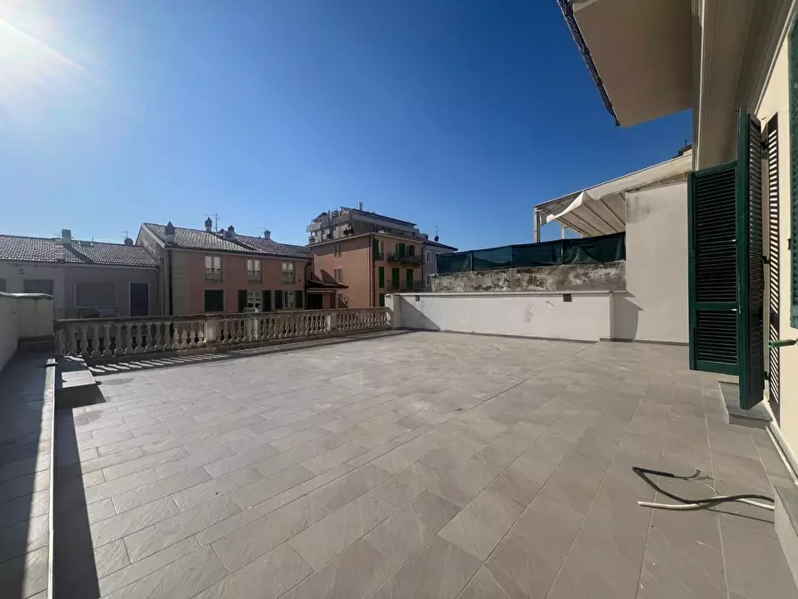 Immagine 22 di Appartamento in vendita  a Viareggio