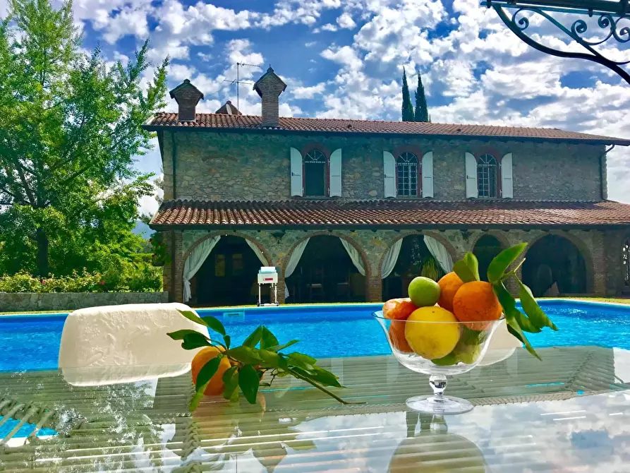 Immagine 14 di Villa in vendita  a Ameglia