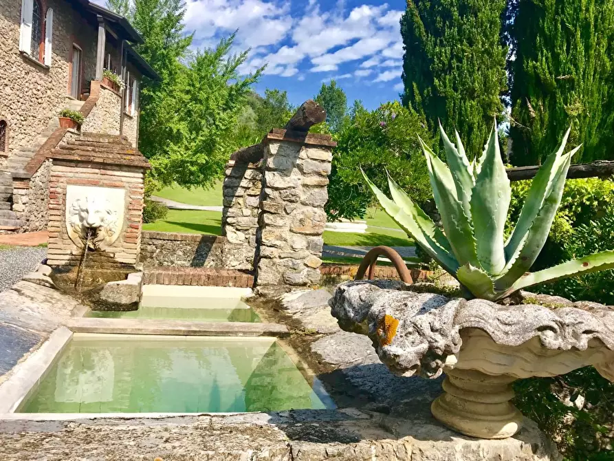 Immagine 8 di Villa in vendita  a Ameglia