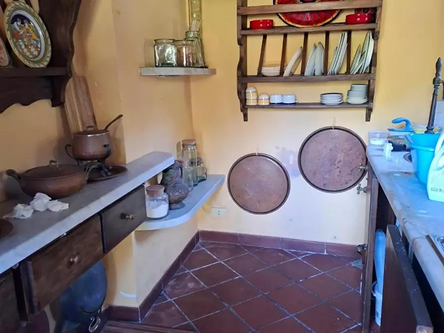 Immagine 17 di Villa in vendita  a Ameglia