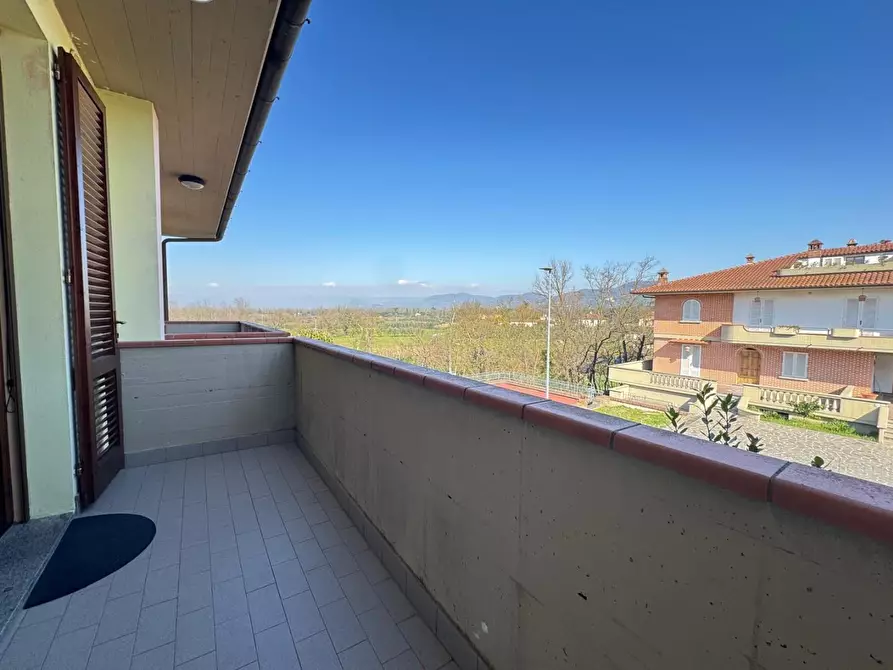 Immagine 2 di Appartamento in vendita  a Lamporecchio