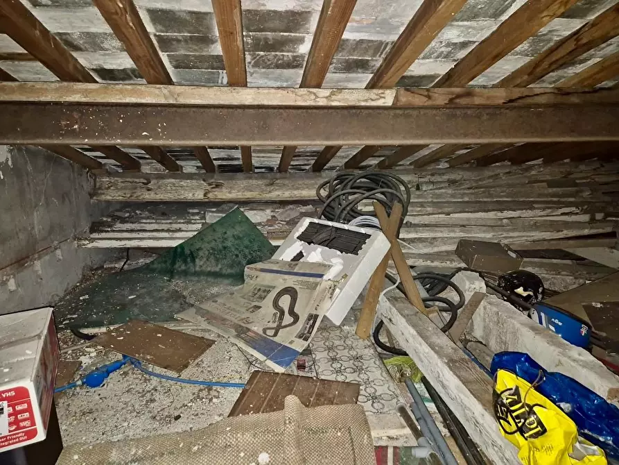 Immagine 26 di Appartamento in vendita  a Pisa