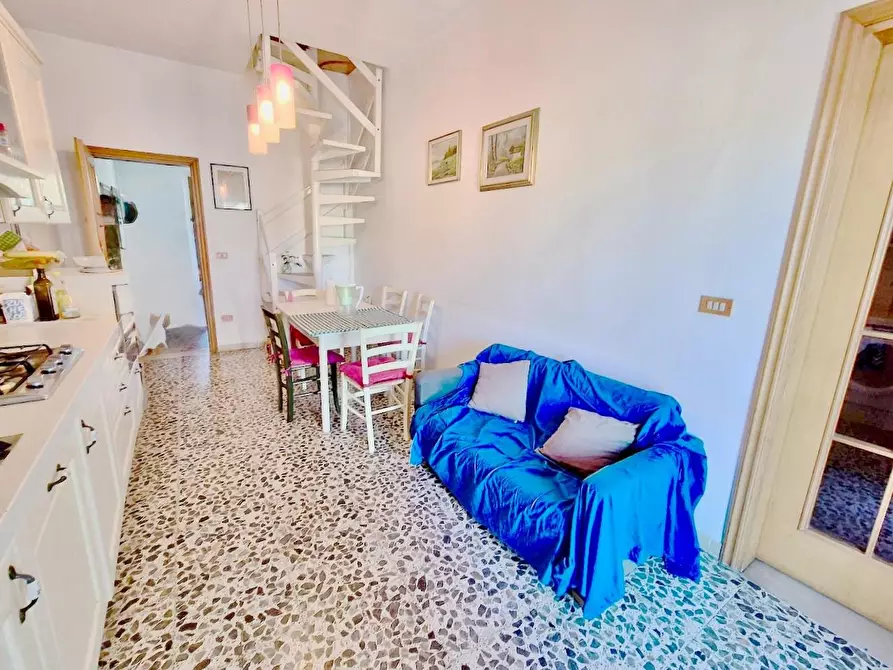 Immagine 5 di Appartamento in vendita  a Pisa