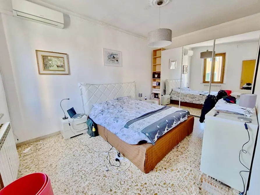 Immagine 8 di Appartamento in vendita  a Pisa