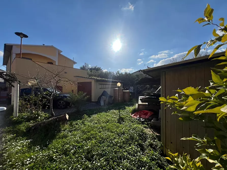 Immagine 40 di Appartamento in vendita  a Bientina