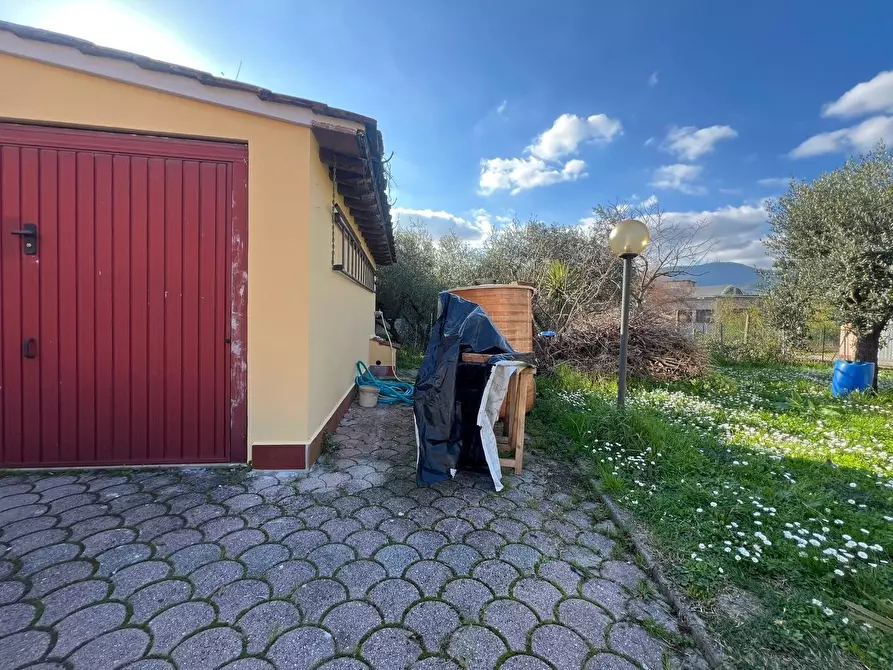 Immagine 10 di Appartamento in vendita  a Bientina