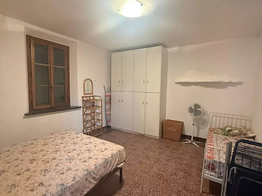 Immagine 22 di Porzione di casa in vendita  a Camaiore