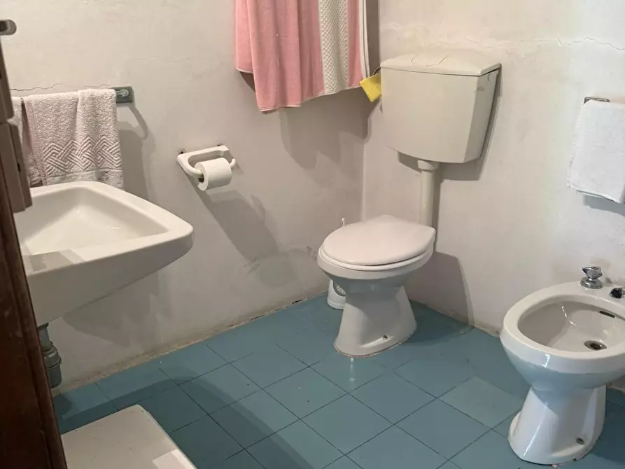 Immagine 20 di Porzione di casa in vendita  a Camaiore