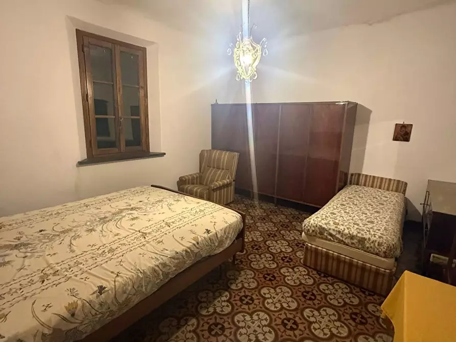 Immagine 19 di Porzione di casa in vendita  a Camaiore