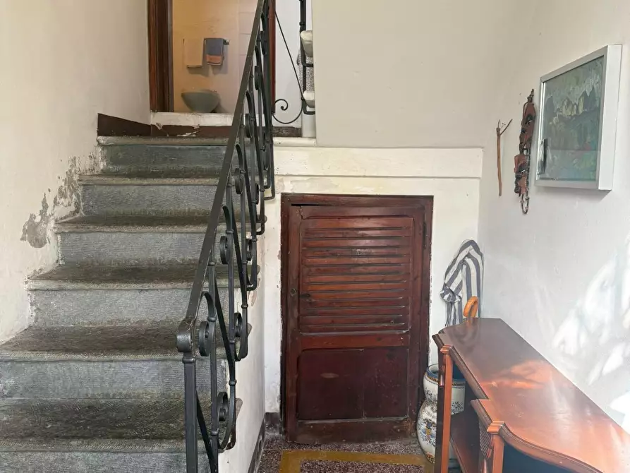 Immagine 5 di Porzione di casa in vendita  a Camaiore