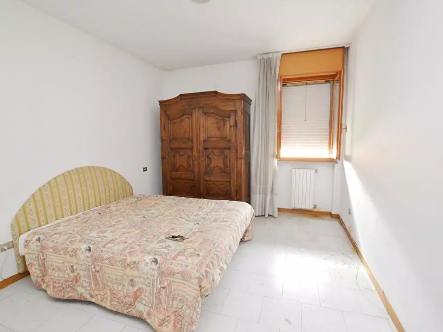 Immagine 20 di Casa bifamiliare in vendita  a Capannori