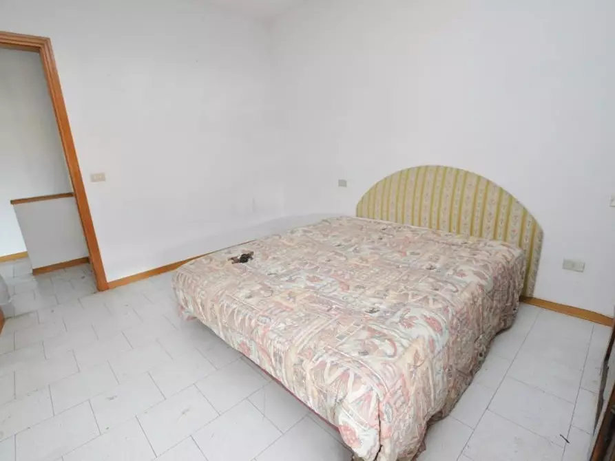 Immagine 22 di Casa bifamiliare in vendita  a Capannori