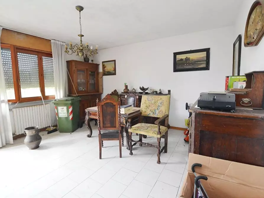Immagine 7 di Casa bifamiliare in vendita  a Capannori