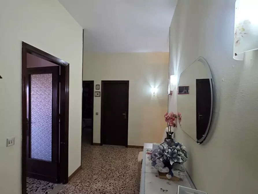 Immagine 13 di Appartamento in vendita  a Santa Croce Sull'arno