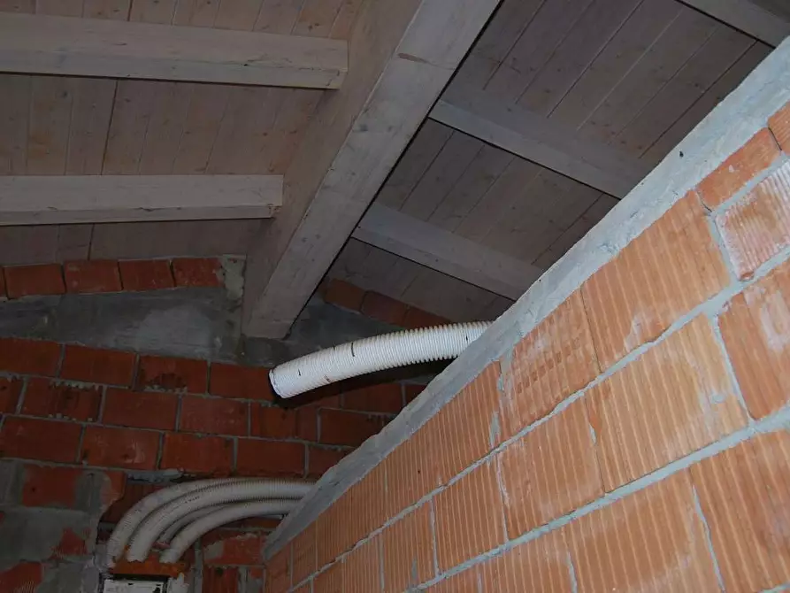 Immagine 19 di Villa in vendita  a Quargnento