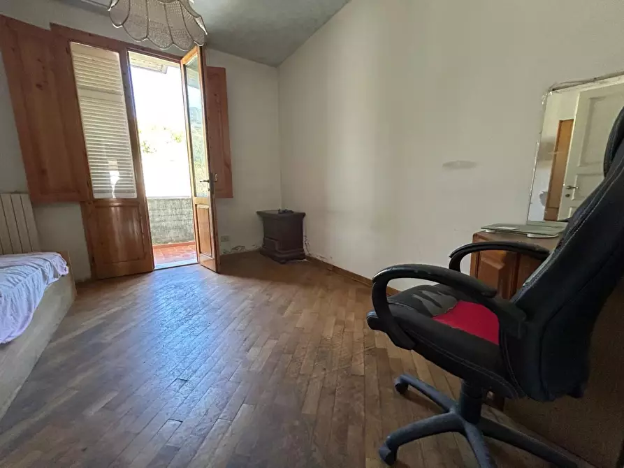 Immagine 33 di Attività artigianale in vendita  a Capraia E Limite