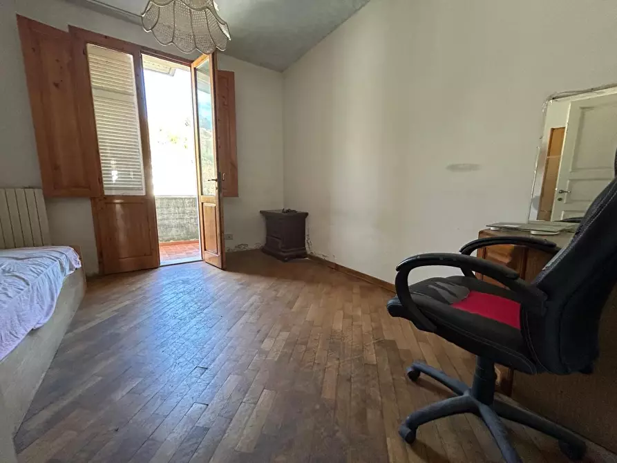 Immagine 32 di Attività artigianale in vendita  a Capraia E Limite