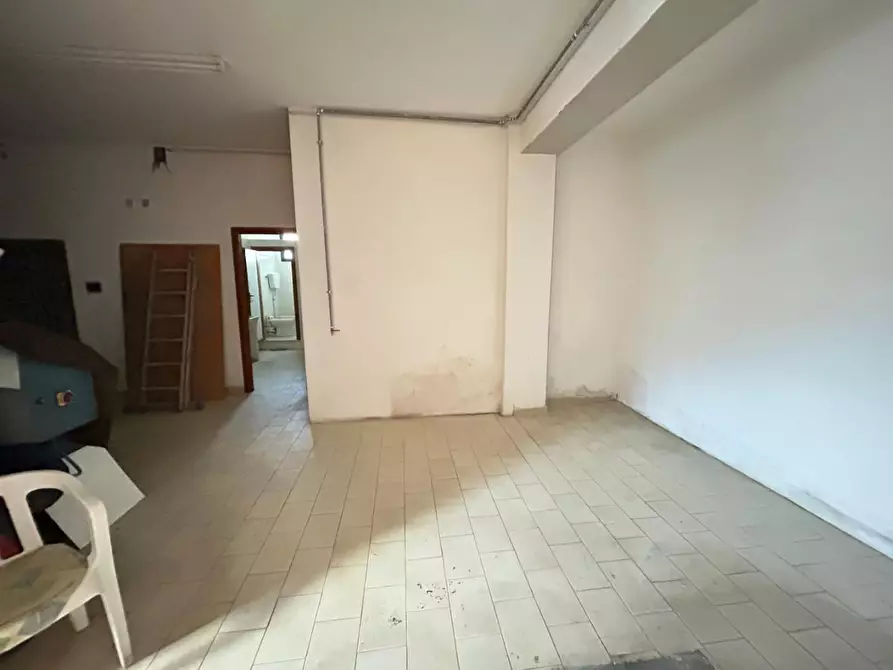 Immagine 17 di Attività artigianale in vendita  a Capraia E Limite