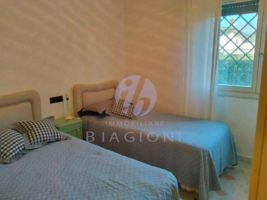 Immagine 19 di Appartamento in vendita  a Massa