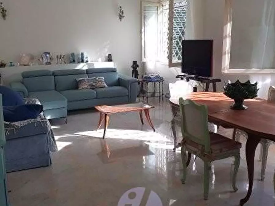 Immagine 7 di Appartamento in vendita  a Massa