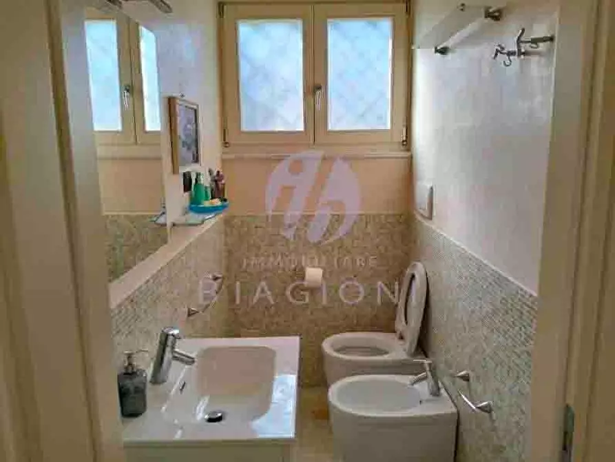 Immagine 24 di Appartamento in vendita  a Massa